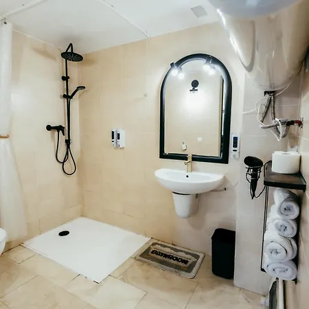 Ruzafa Roots, 12 Min To Centre, Smart Tv, Wine Apartament *