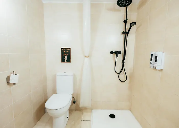 شقة Ruzafa Roots, 12 Min To Centre, Smart Tv, Wine فالنسيا