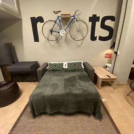 Ruzafa Roots, 12 Min To Centre, Smart Tv, Wine Apartment