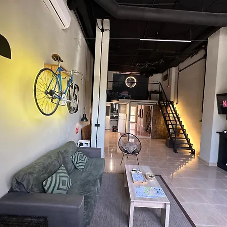 Ruzafa Roots, 12 Min To Centre, Smart Tv, Wine Apartment *