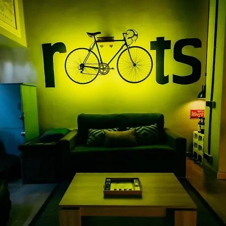 Ruzafa Roots, 12 Min To Centre, Smart Tv, Wine Apartment