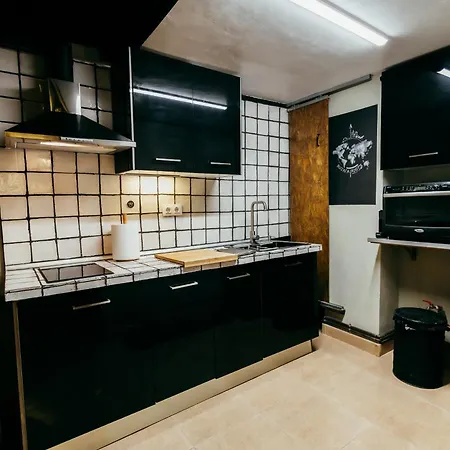 Ruzafa Roots, 12 Min To Centre, Smart Tv, Wine Apartment *