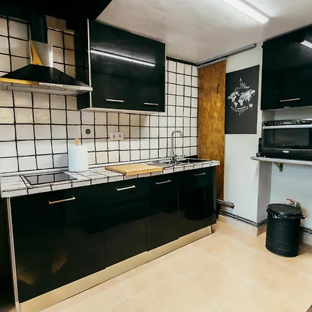 Ruzafa Roots, 12 Min To Centre, Smart Tv, Wine Apartment