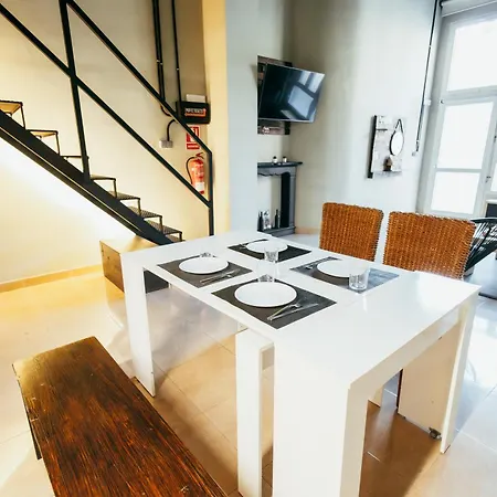 Ruzafa Roots, 12 Min To Centre, Smart Tv, Wine Apartment *